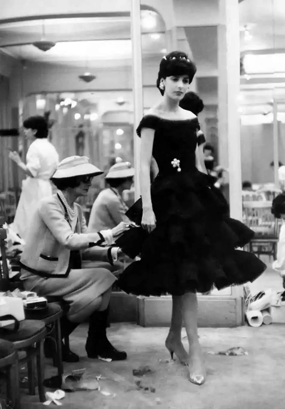 creatyum-fashion-icons-02-chanel-01.webp